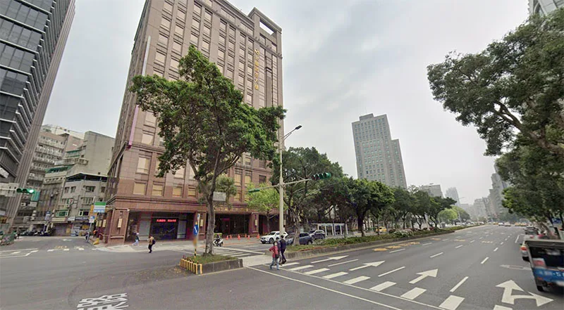 截圖 2022 07 28 上午11.16 https://gonews.com.tw/wp-content/uploads/2022/07/Pedestrian-Refuge-Island_gonews.jpg