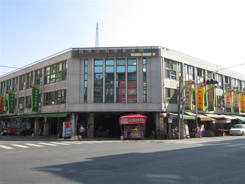 菜市場,是最台灣感性的所在|精選6間台南在地傳統市場 白河公有零售市場 https://gonews.com.tw/wp-content/uploads/2025/07/1A2A0692-1.jpg