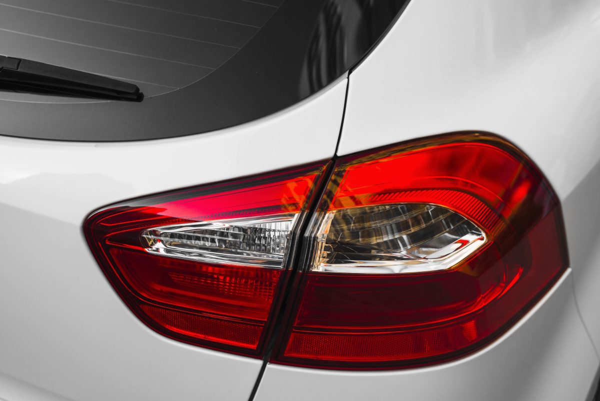 gonews.com.tw back white car with rear light 1 back white car with rear light 1 https://gonews.com.tw/wp-content/uploads/2025/10/gonews.com.tw---gonews----gonews-1-1.png